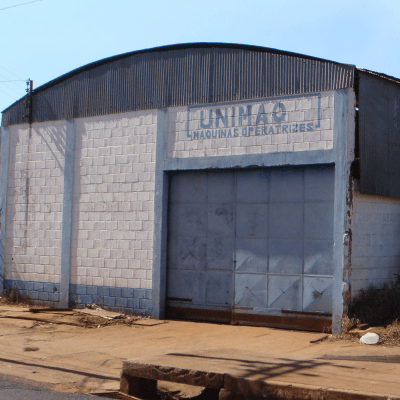 2001 | Após expansões, a continuidade da empresa é marcada por um novo nome: UNIMAQ.