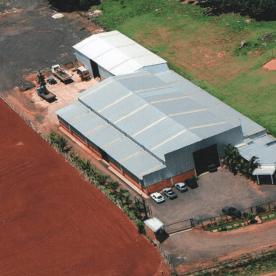 2007 | Um importante marco: a construção do primeiro barracão e novo escritório às margens da Rodovia Brigadeiro Faria Lima.